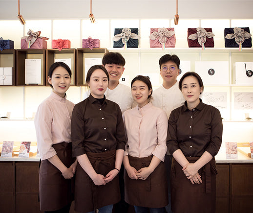 Seolbom, a luxury brand of a rice cake that reinterpreted rice cake’s value more refined.