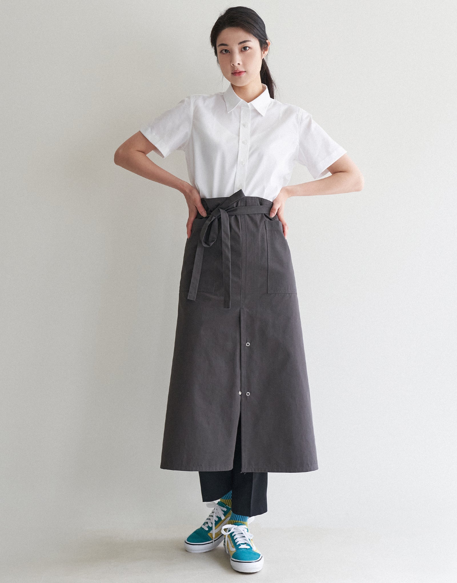 MOI Front slit waist apron #AA2004 Dark gray