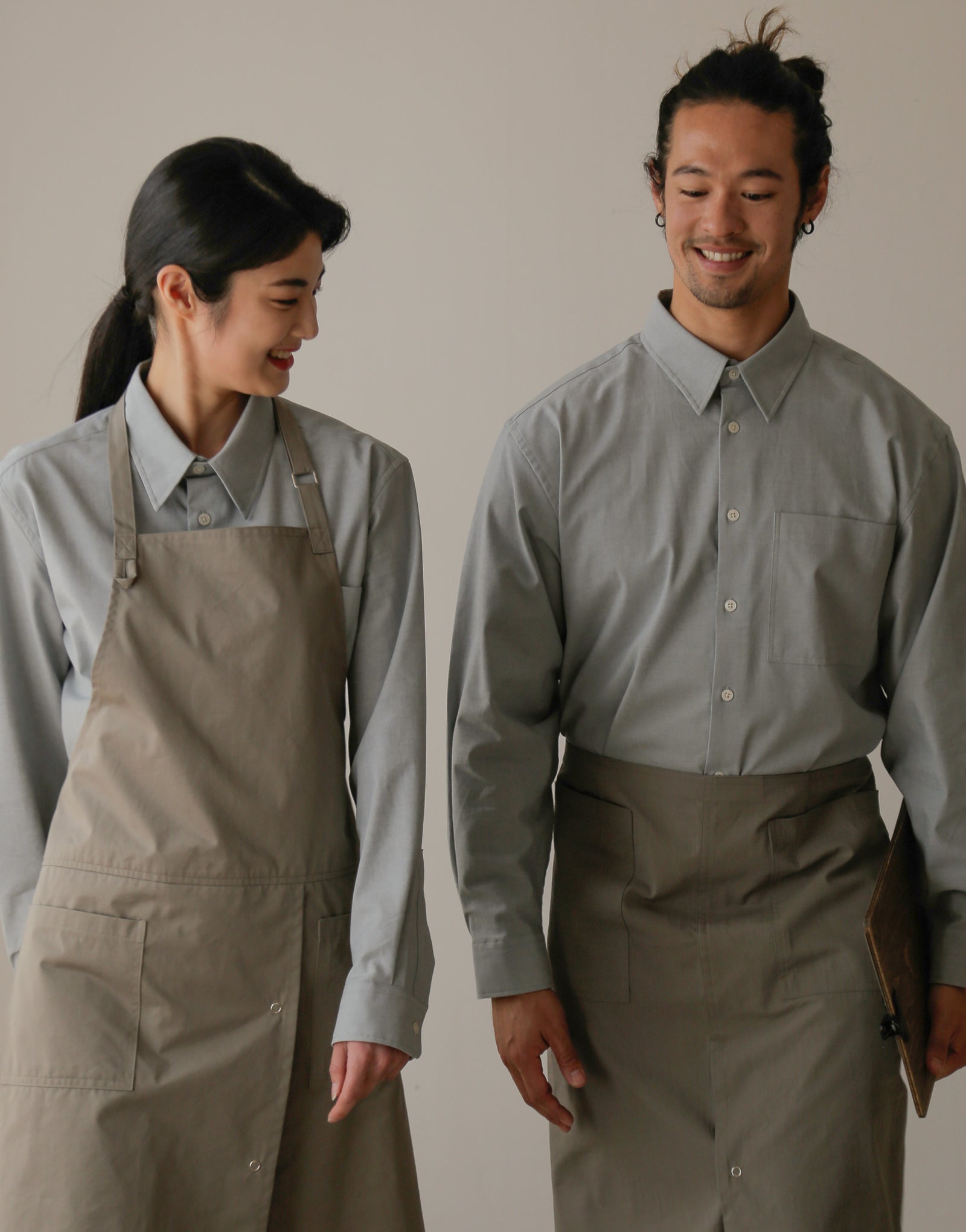MOI Front slit waist apron #AA2004 Light Khaki