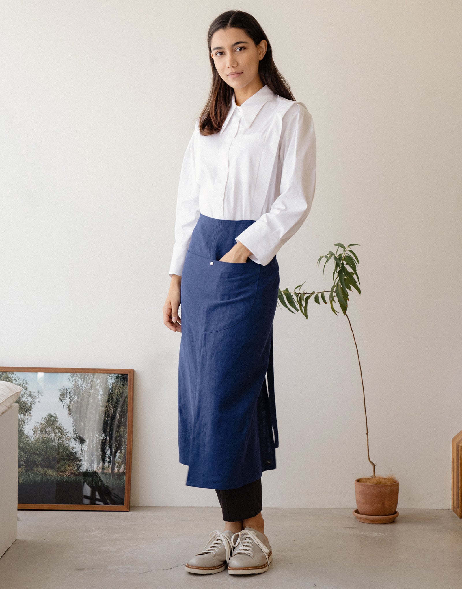 Natural linen half moon waist apron #AA2009 Blue